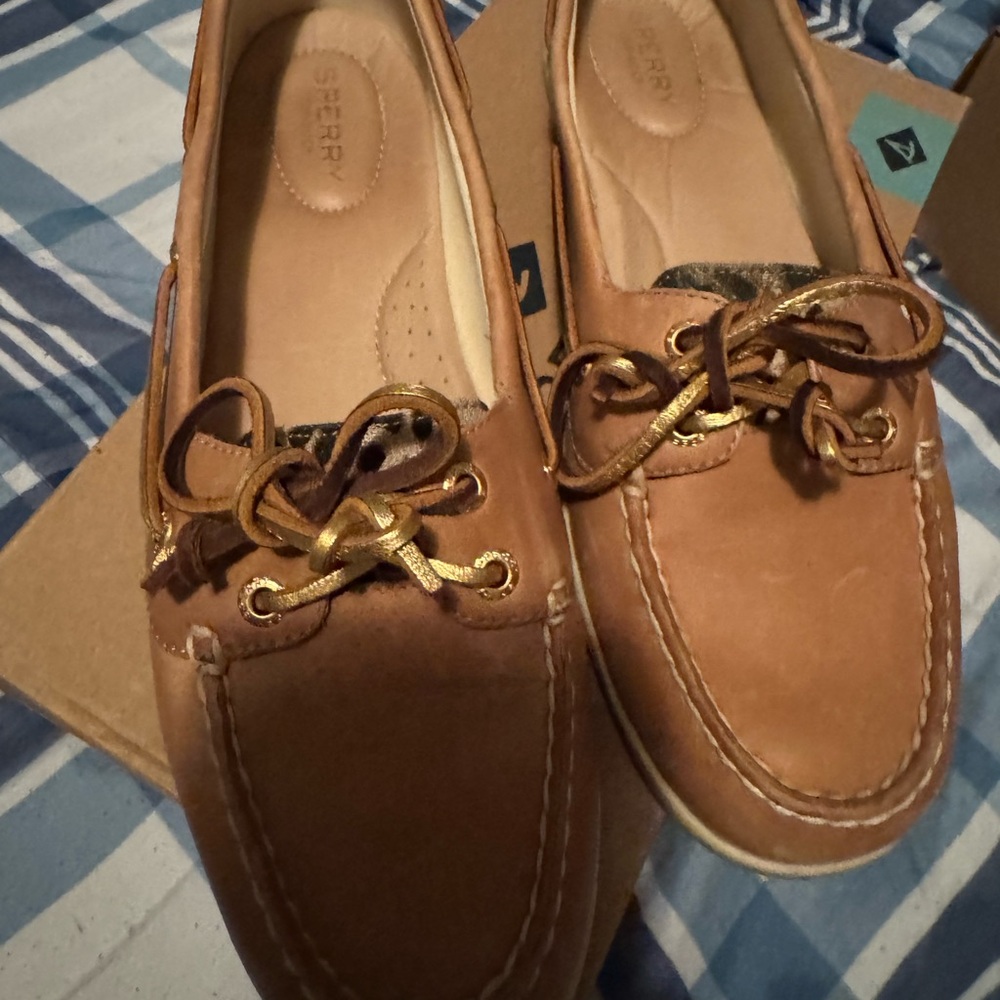 Sperry Brown Leather Loafers with Moccasin Style